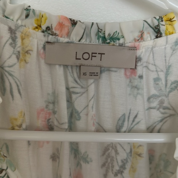 Loft Floral Blouse Tank Top XS - Picture 3 of 4